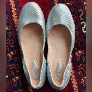 Bloch silver shoes size 37.5